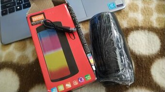 Bluetooth stereo reproduktor s LED svetlom - 4