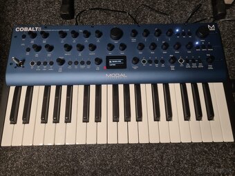 Modal Cobalt 8 + case THON - 4