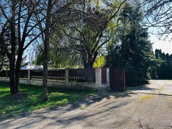 Predám stavebné pozemky s výmerou 2 957 m2, MI - 4