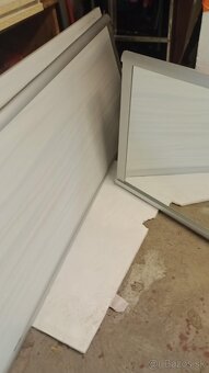 Predám dvojdielnu vstavanú skriňu roll door - 4