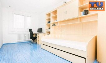 REZERVOVANÝ- 3 IZBOVÝ BYT SÍDLISKO- HÁJIK , 70m2 - 4