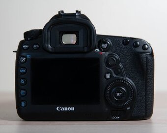 Canon 5d Mark IV - 4