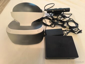 Predám Sony PlayStation 4 - 4