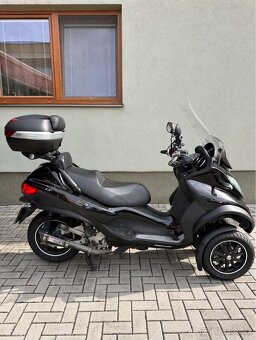 Piaggio MP3 Sport Touring LT500 - 4