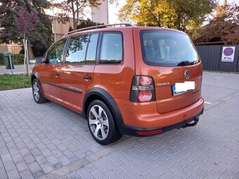 Volkswagen Touran Cross 2.0 TDi 103Kw(140Ps) EXCLUSIVE - 4