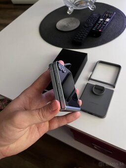 Samsung Galaxy Z Flip 6 12/256GB - 4