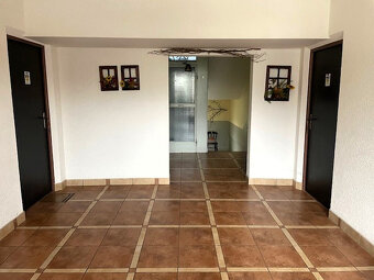 Lukratívny 3,5i byt s balkónom a lodžiou v centre Brezna - 4