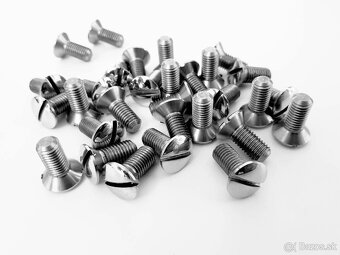 set skrutiek na uchytenie dverí škoda 1000MB a škoda 110r - 4