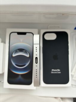 iPhone 16e 128GB 100% Batéria - 4