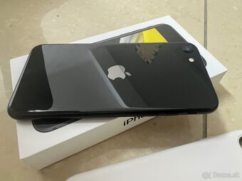 iPhone SE 2020 128GB - 4