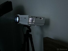 Video projector 4K FULL HD - 4