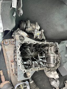 Volvo v40 - 4