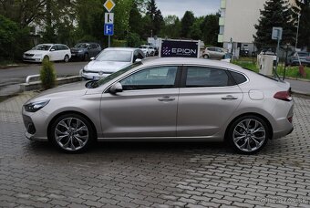 HYUNDAI I30 FASTBACK - PREDAJ AJ NA SPLÁTKY - 4
