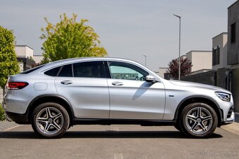 Mercedes-Benz GLC Kupé 300 de 4MATIC Coupe A/T - 4