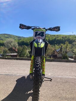Kawasaki kxf250 - 4
