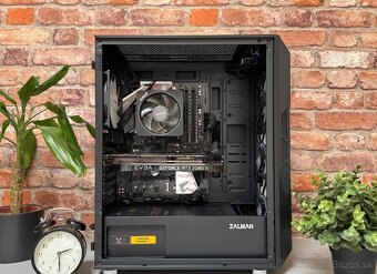 Ryzen 7 3800XT \16GB\RTX 2080Ti\SSD\850W Zdroj - 4