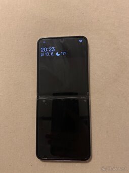 Samsung Z Flip 4 - 4