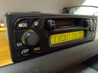 Predám autorádio Mercedes Benz audio 5 - 4