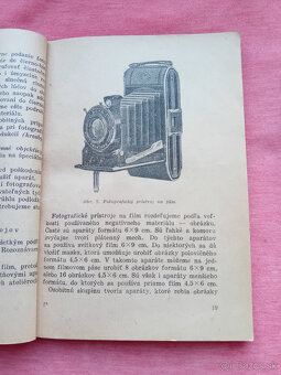 Kniha : Učme sa fotografovať, r. 1956 - 4