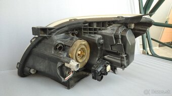 Toyota Avensis T25 - 4