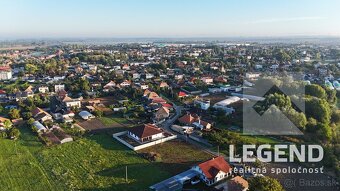 Stavebný pozemok Nesvady, 589 m2, malá tichá ulička - 4