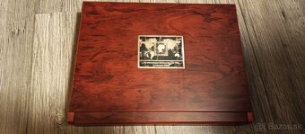 Predám strieborné známky v boxe - 4