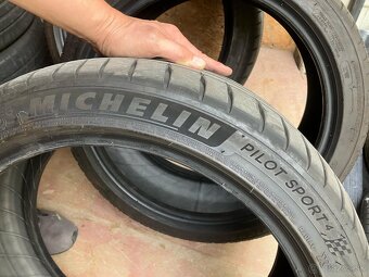 Michelin 235/40 R18 letné - 4