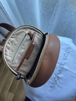 Michael Kors mini ruksak - 4