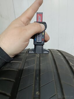 225 /55 R16 - 4