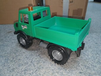 Bruder Unimog - 4