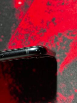 iPhone SE 2022 - 4