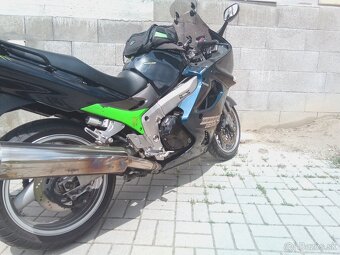 KawasakiZZR1200 - 4