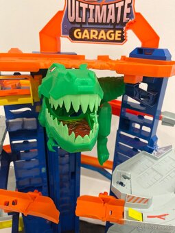 Hot Wheels Ultimate Garage - 4