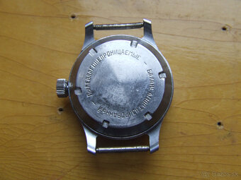 Pánske sovietské hodinky Sportivnije, Športové hodinky. - 4
