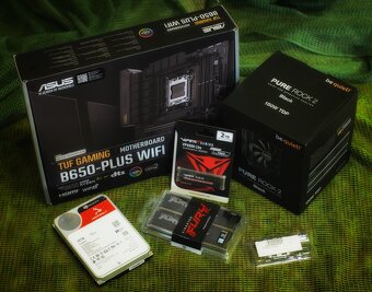 Ryzen 7 7700/128GB DDR5 / 2TB /12TB/RTX 3060 - 4