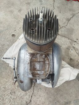 Jawa 353 motor - 4