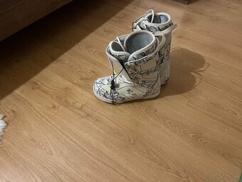 Snowboard + viazanie + topanky - 4