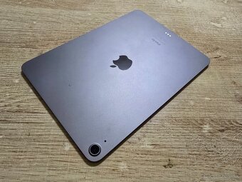 Ipad AIR 5 s procesorom M1 vdaka comu je velmi rychly vhodny - 4