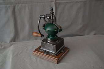 Mlynček na kávu Peugeot A 00 - 4