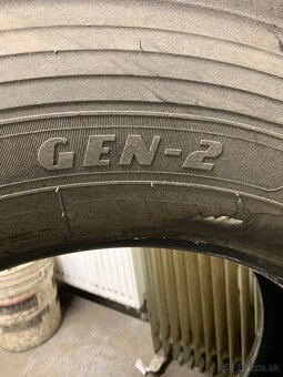 315/70R22,5 GOODYEAR K MAX D GÉN 2 - 4
