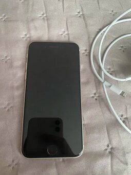 🍏 iPhone SE 2022 – TOP stav, žiadne problémy, 125 € 🍏 Pre - 4