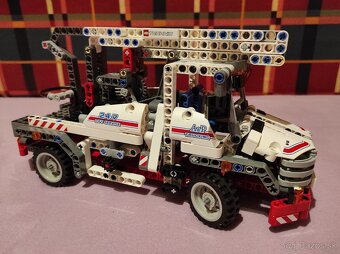 Lego Technic 8071 Bucket Truck - 4