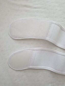 Kompresny hrudny pas po augmentacii - 4