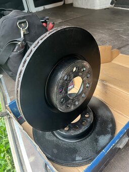 Brzdove kotuce passat b8 - 4