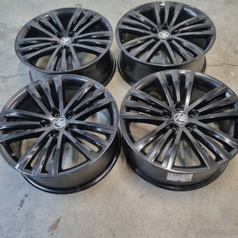 Hliníkové disky 5x112 R19 8J ET44 - 4