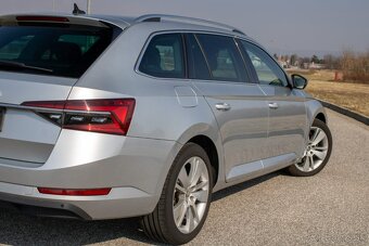 Škoda Superb Combi 2.0TDI DSG automat - 4
