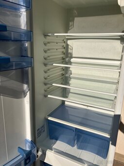 Predám vstavanú chladničku s mrazničkou GORENJE - 4