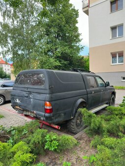 Predám havarovane Mitsubisi L200 - 4