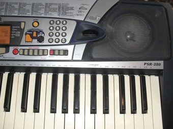 Yamaha PSR 280 - 4