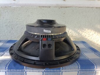 1kus subbass Repro RCF LF15G400 - 4